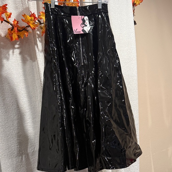Vixen by Micheline Pitt Glossy Black Midi Skirt Sz.XS w/silver zip back - Picture 5 of 11